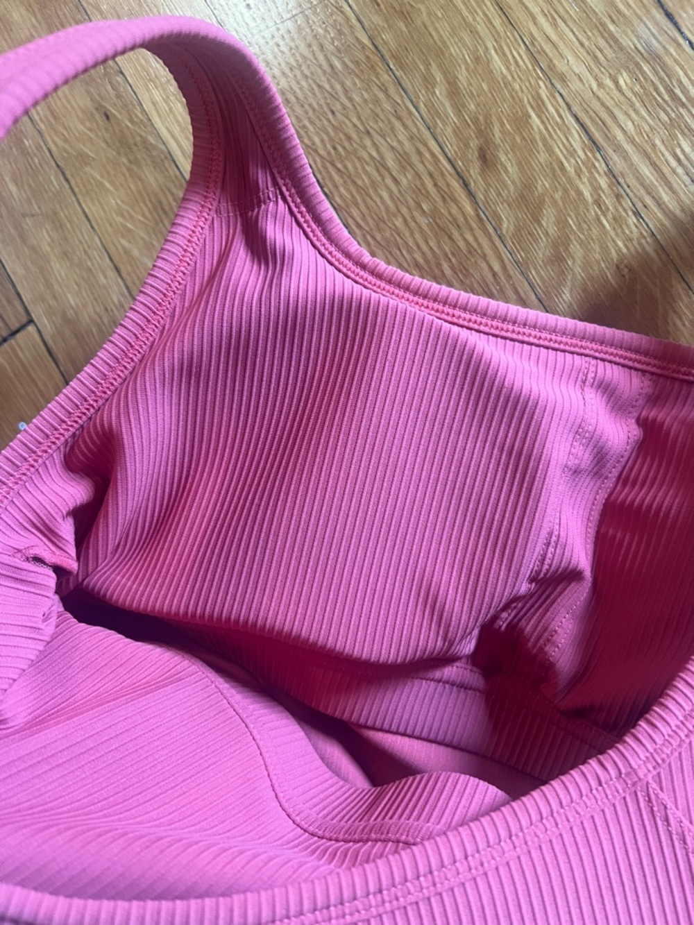 Red Ribbed Crop Tank Top - Picture 3 of 5